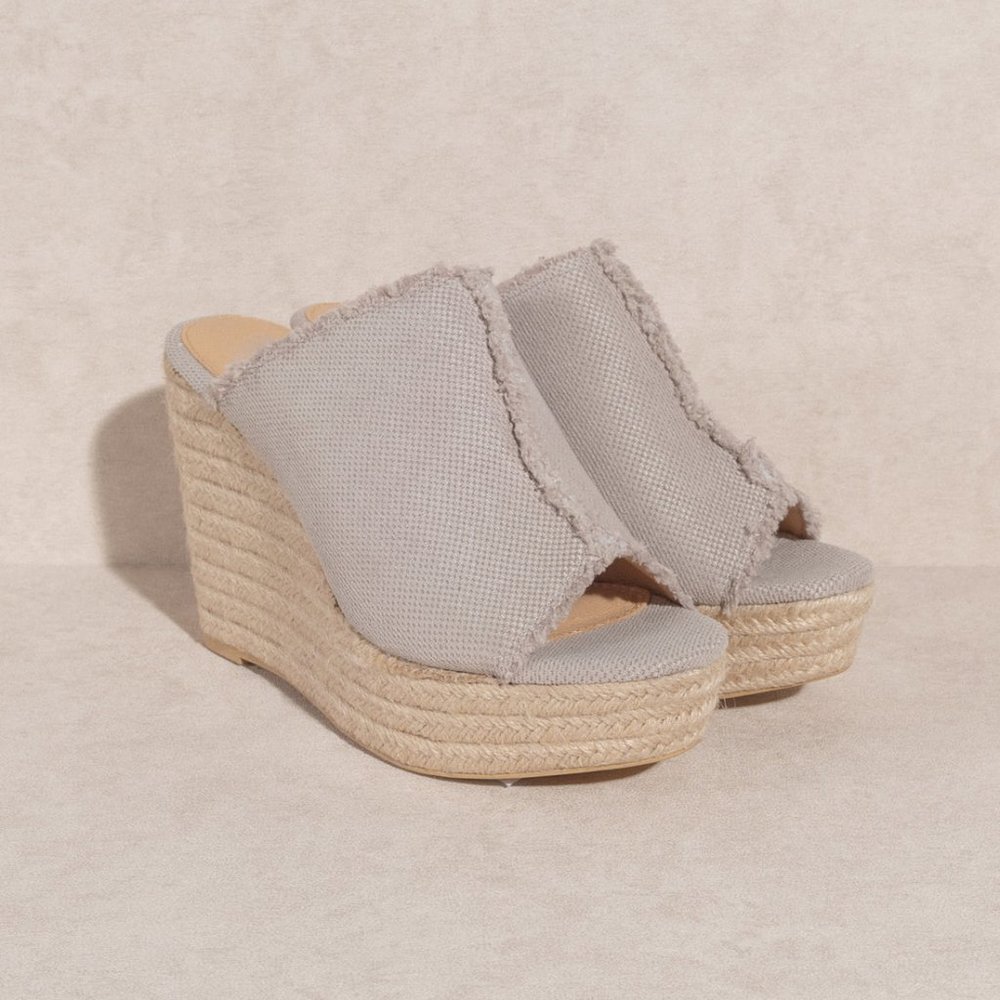 Light Grey Distressed Linen Wedge